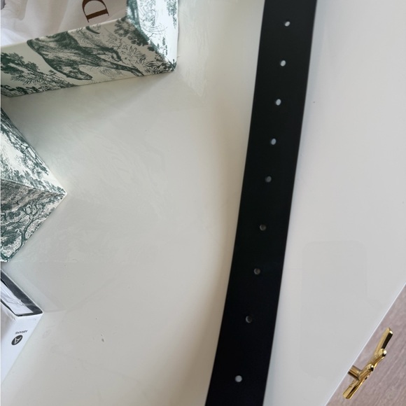 Dior Montaigne CD brushed Gold and black calfskin  size 100 Belt - Picture 9 of 13